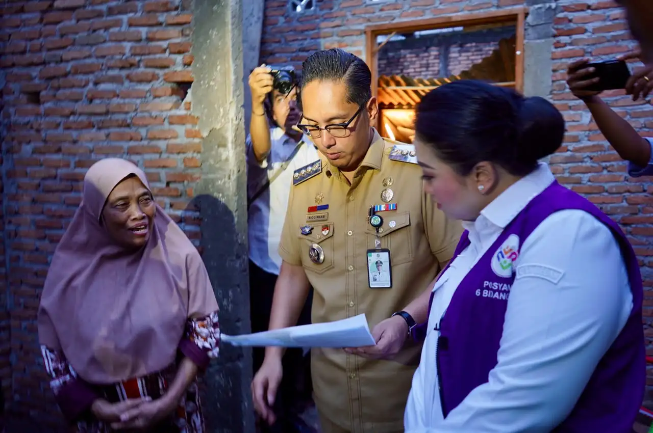 37 Tahun Tinggal di Rumah Papan, Rumah Rosila Dibedah Pemko Medan