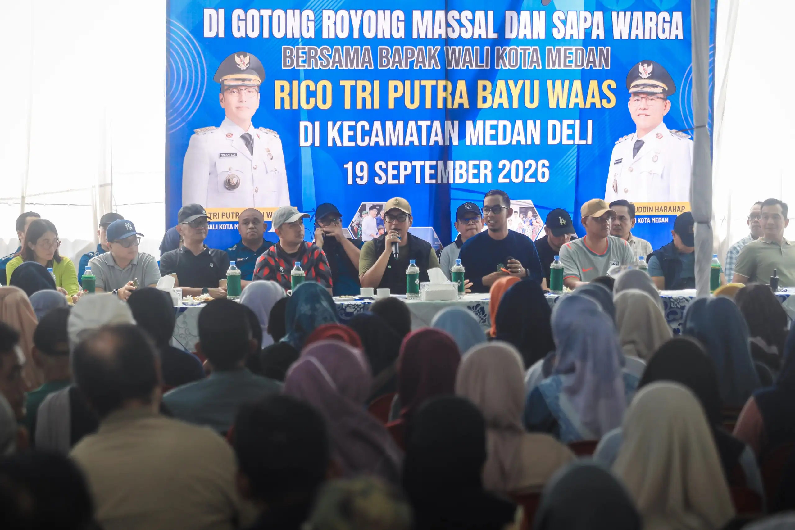 Sapa Warga Medan Deli, Rico Waas Tuntaskan KTP dan Janjikan Perbaikan Jalan