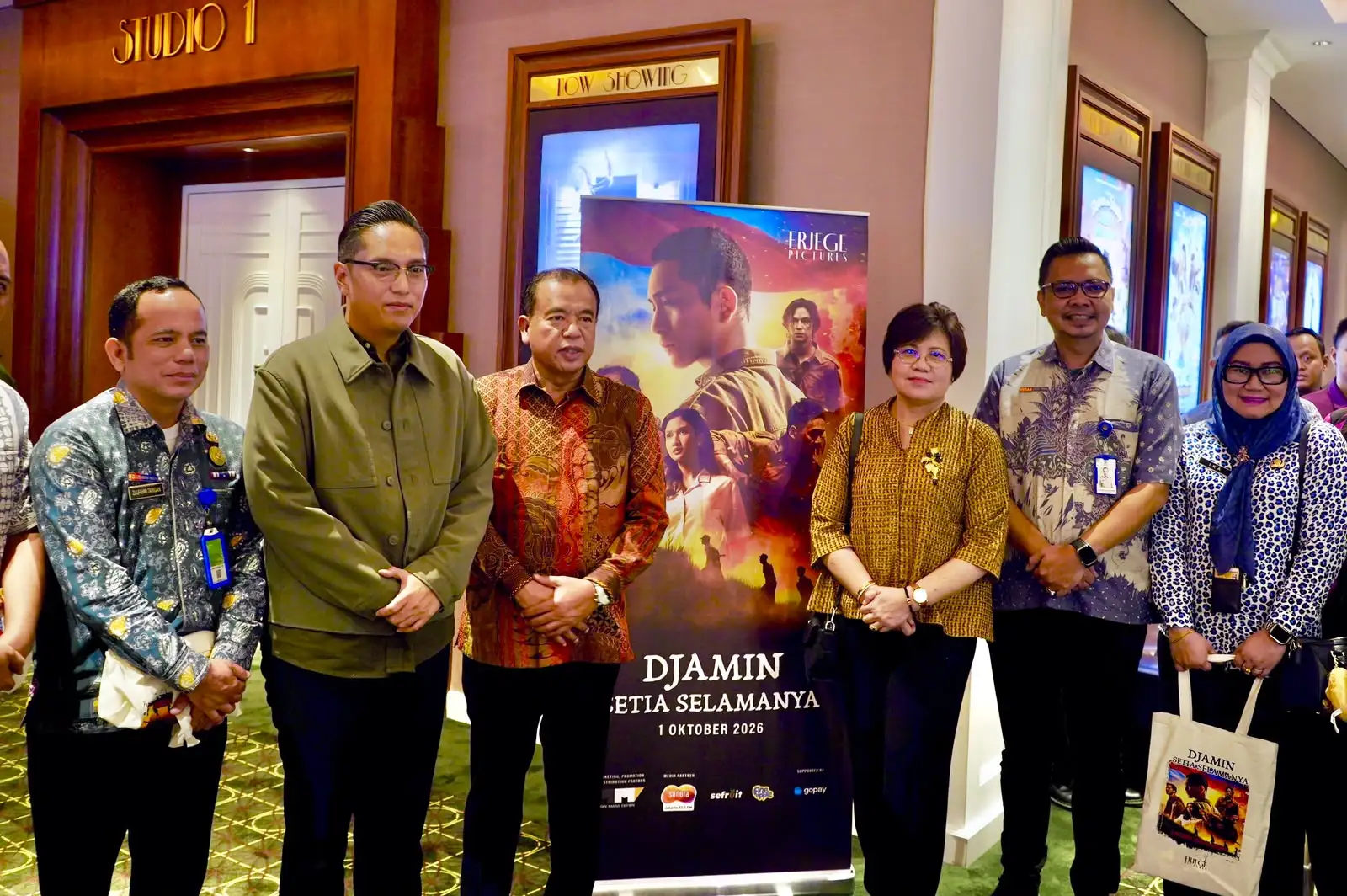 Rico Waas Tersentuh Kisah Kakeknya di Film Djamin Setia Selamanya