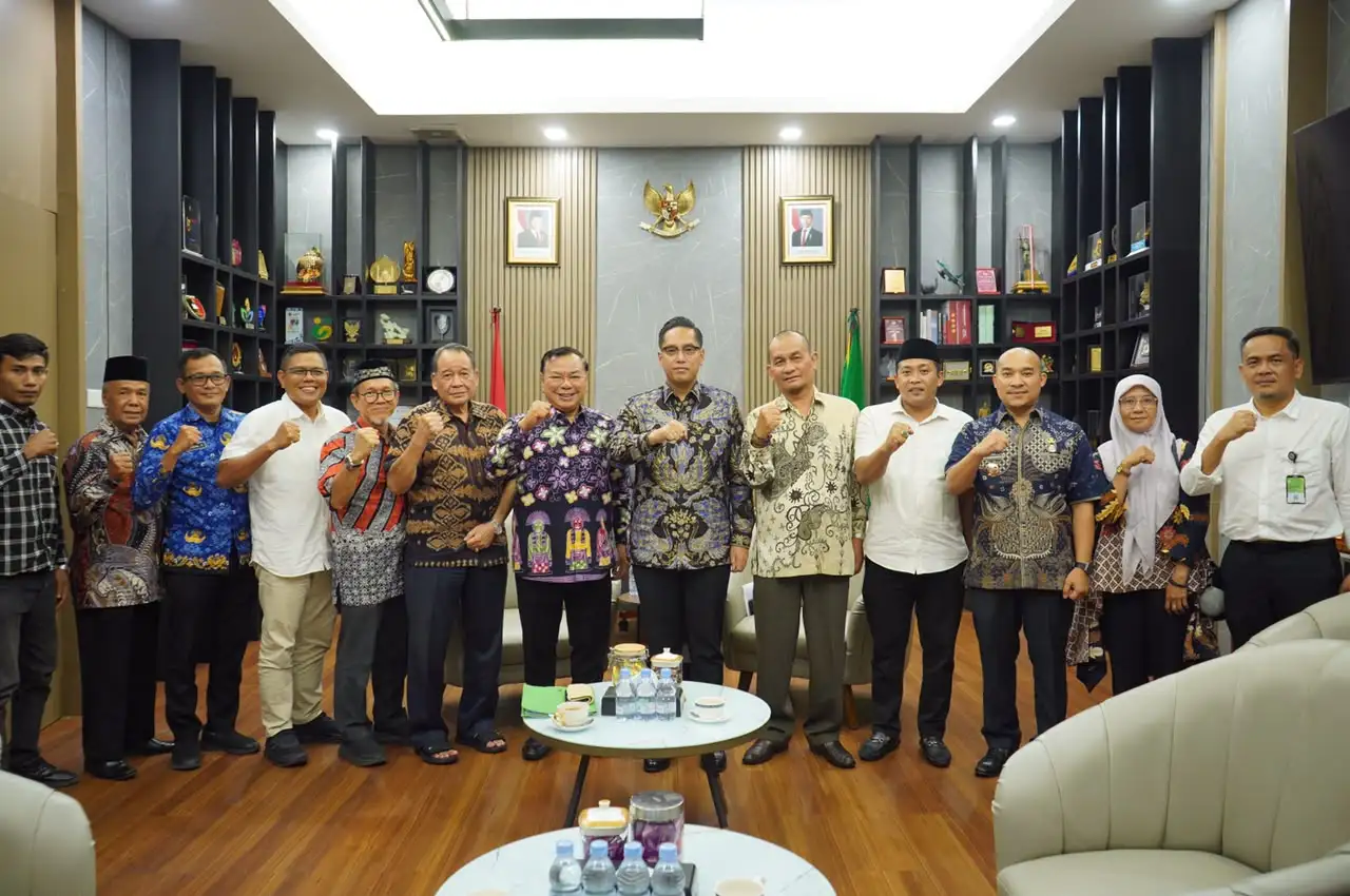 Makam Suka Maju Penuh, Rico Waas Tawarkan TPU Simalingkar B
