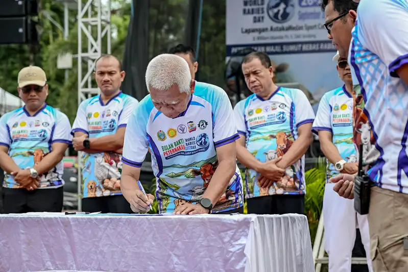 Sumut Targetkan Bebas Rabies 2030, Vaksinasi Raih Rekor MURI