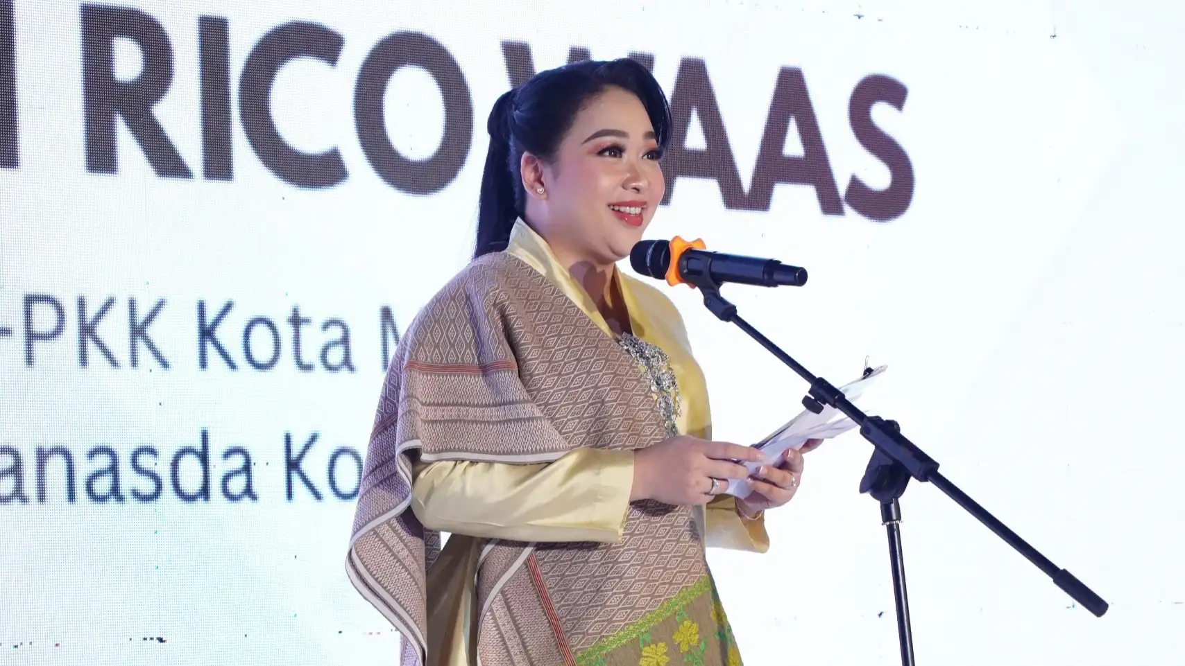 Airin Rico Waas Resmikan Gallery Torose, Dorong Uis Karo Go International