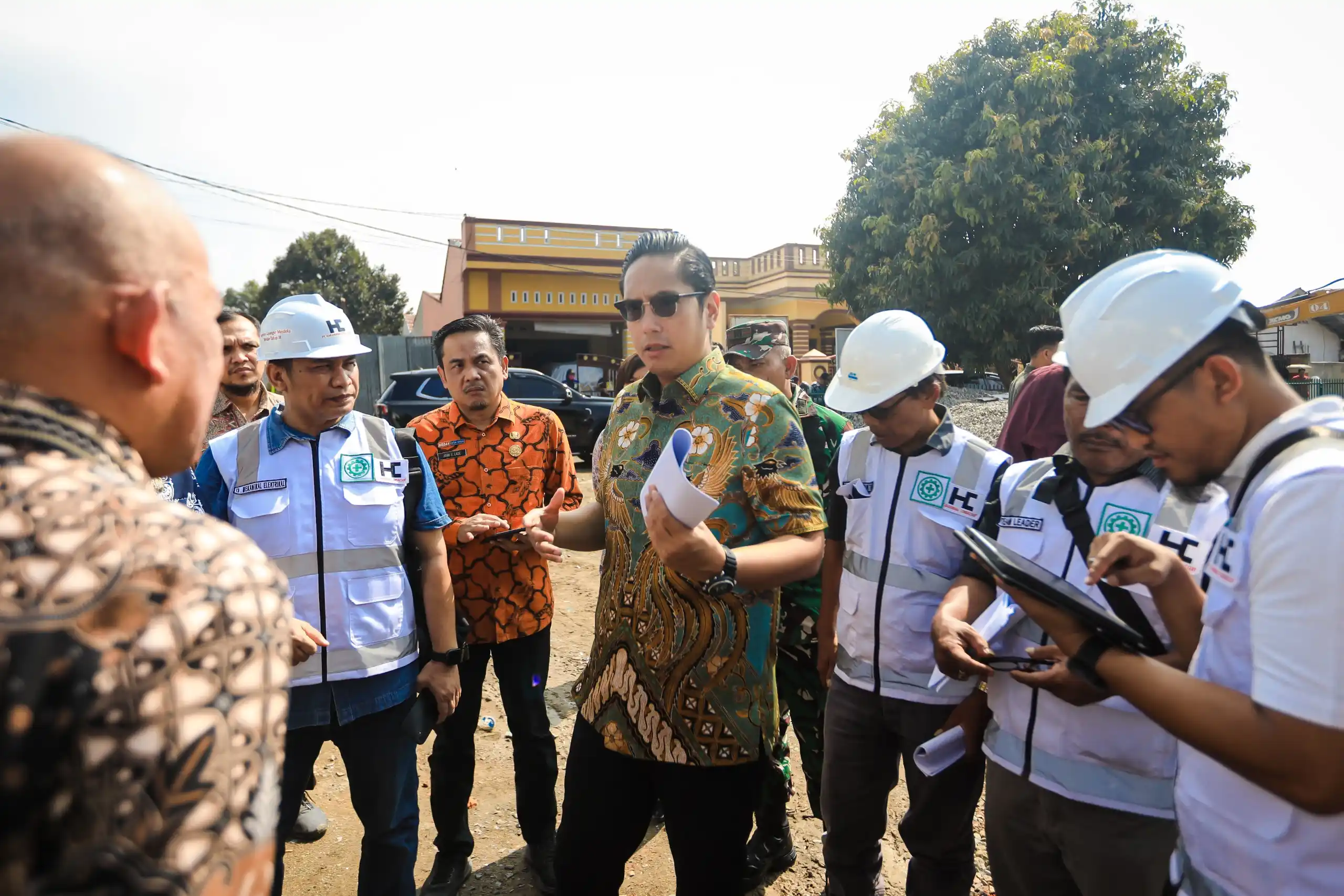 Rico Waas Minta Puskesmas Tuntungan Rampung Tepat Waktu